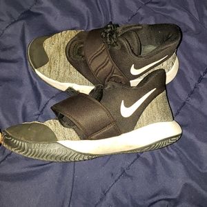 Boys Nikes
